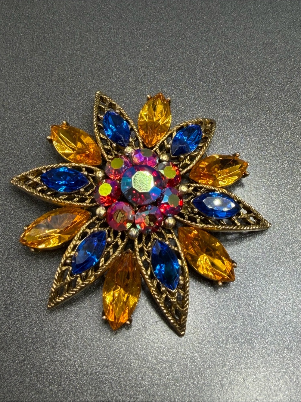 Vintage Weiss Multicolor Rhinestone Brooch. #6WE